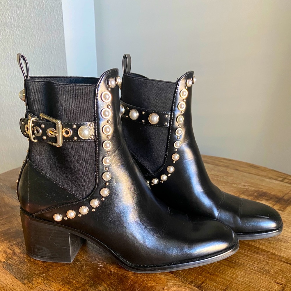 Black Zara boots